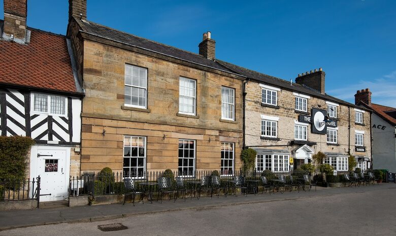 The Black Swan Hotel