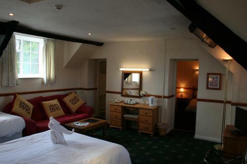 Hotel George & Dragon Inn