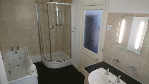 Hotel George & Dragon Inn