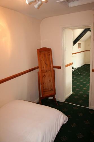 Hotel George & Dragon Inn
