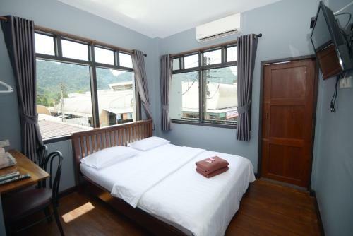 Hotel ???????? Rattanapong