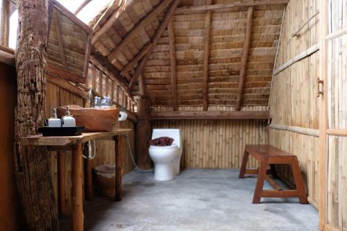 Hostal The Moken Eco Village - Sha Plus