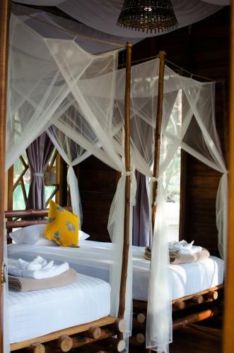 Hostal The Moken Eco Village - Sha Plus