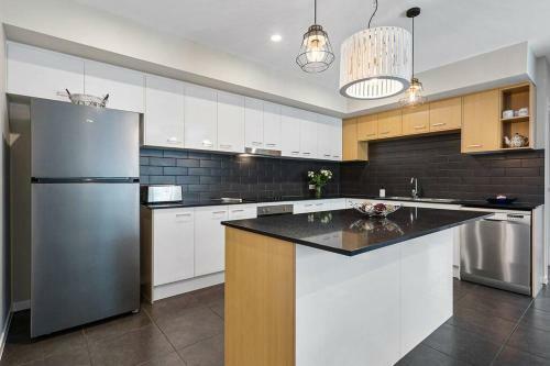 Pet Friendly, Pool And More In Maroochydore