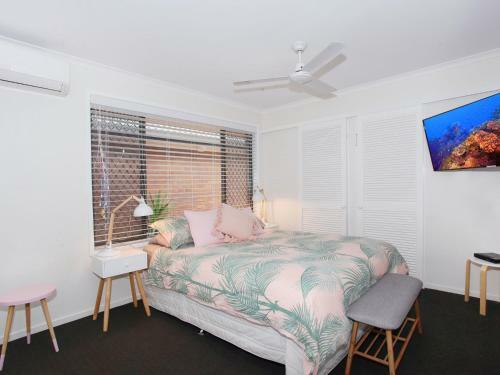 Oogar 10 - Five Bedroom Home With Pool, Wifi, Aircon!