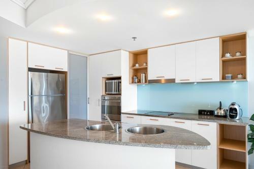 9th Floor Apartment At The Sebel