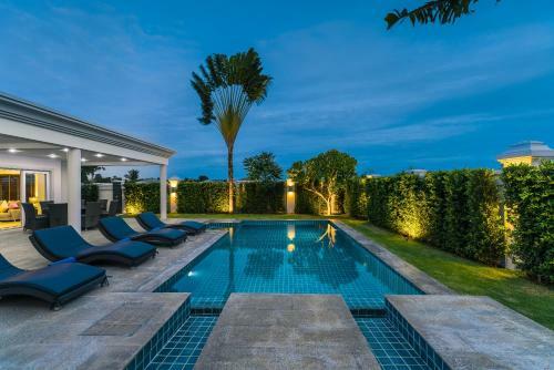 Luxury Pool Villa 608 4br 8-10 Persons