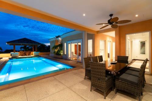 Sunset View Luxury Pool Villa 4br 8-10 Persons