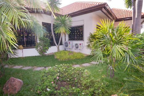 Baan Leelawadee - 4 Bed Villa Near Beach Pattaya