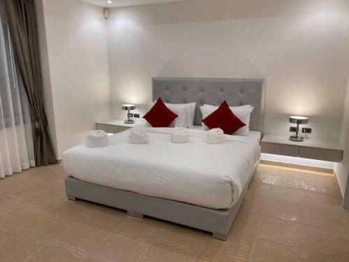Brand New Pool Villa / 4br 8-10 Persons