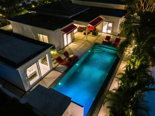 Luxury Pool Villa 54 4br 8-10 Persons