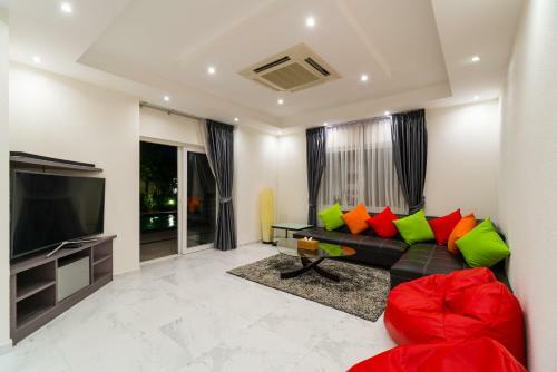 Luxury Pool Villa 54 4br 8-10 Persons