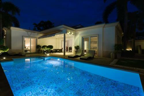 Luxury Pool Villa 3br 6-8 Persons