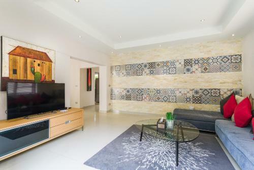 Luxury Pool Villa 3br 6-8 Persons
