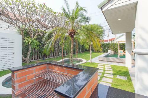 Stylish 2-villa Combination By Hi At Home