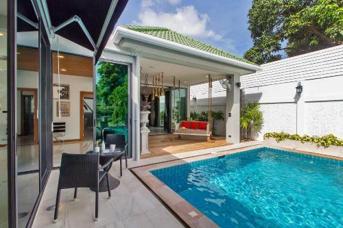Stylish 2-villa Combination By Hi At Home