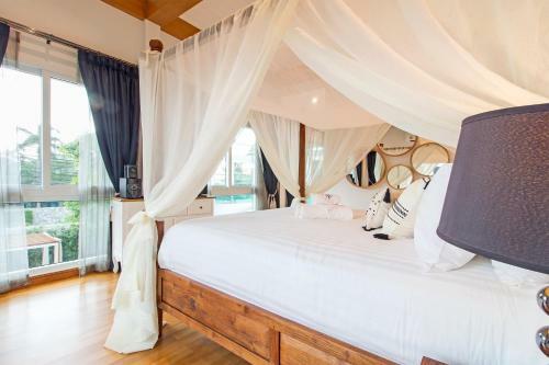 Stylish 2-villa Combination By Hi At Home