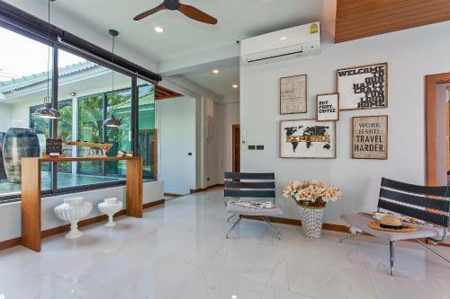 Stylish 2-villa Combination By Hi At Home