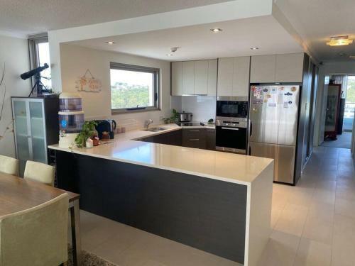 Alex Beachfront 3 Brm Apartment - 9th Floor