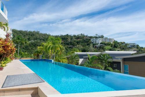 Villa Azure Views - Airlie Beach