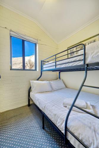 Snow Ski Apartments 14
