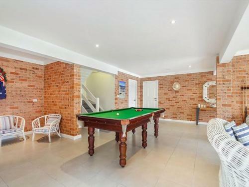 Spacious And Comfortable And Only A Three Minute Walk To The Beach