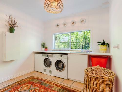 Sunshine Beach House 14 Depper Street
