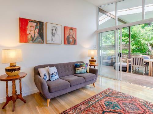 Sunshine Beach House 14 Depper Street