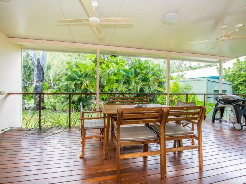 Castaway Cottage