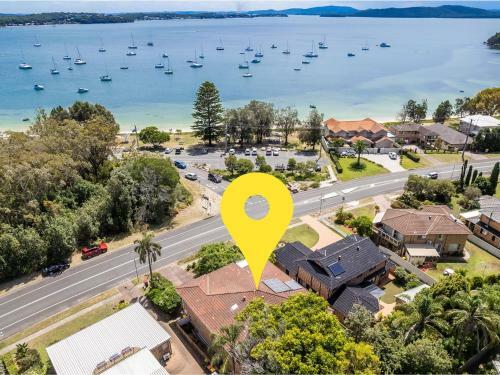 151 Sandy Point Road Large House With Waterview Air Conditioning And Wifi