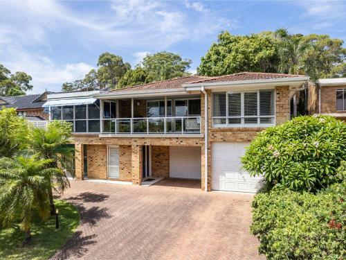 151 Sandy Point Road Large House With Waterview Air Conditioning And Wifi