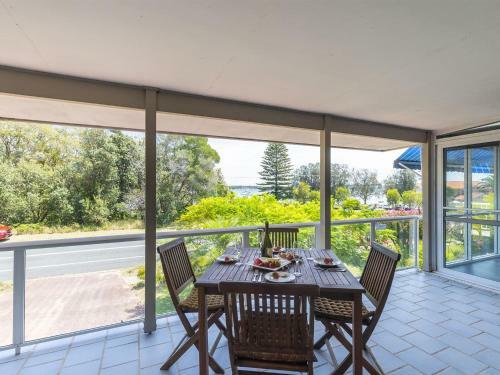 151 Sandy Point Road Large House With Waterview Air Conditioning And Wifi