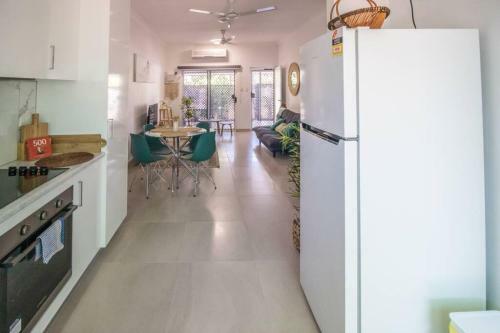 Apartamento Zen Garden - Cozy 2-br + Modern Design W/ Aircon