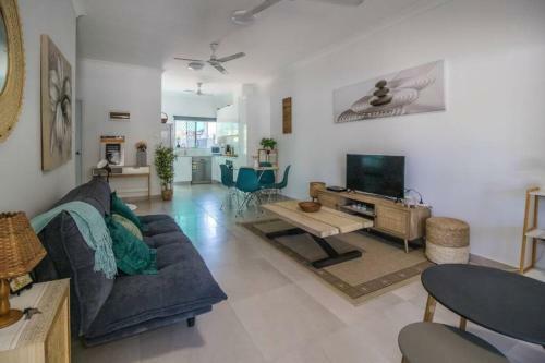 Apartamento Zen Garden - Cozy 2-br + Modern Design W/ Aircon