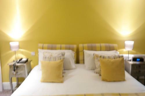 Hostal Patricks With Rooms