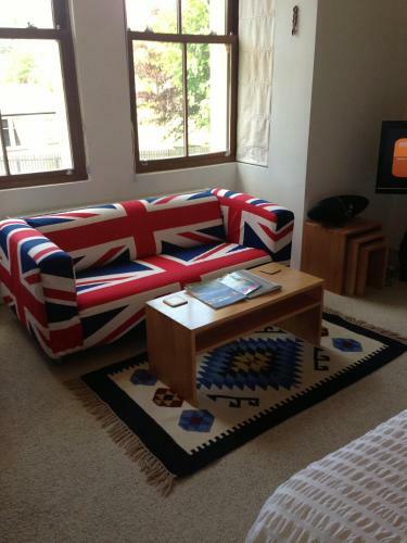 Bed & Breakfast Langland Road B