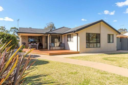 Loralyn - Waterfront, Wheelchair Accessible