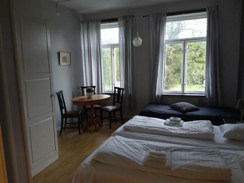 Hunnebergs G�rd Hostel & Camping