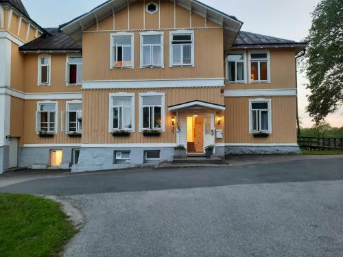 Hunnebergs G�rd Hostel & Camping