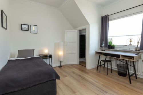Alyhr Apartments