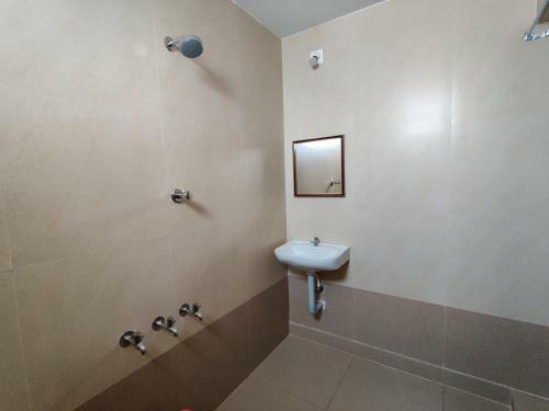 Hotel Vyavahar Lodge