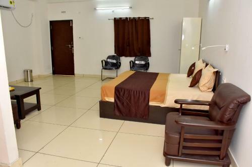 Hotel Avantika Taurus International