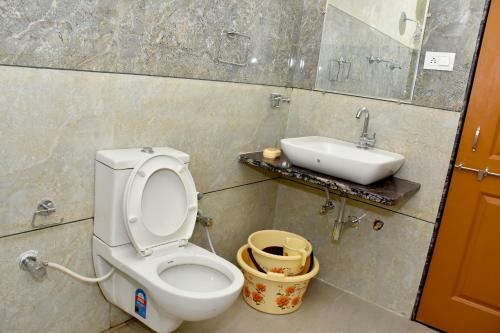 Hotel Avantika Taurus International