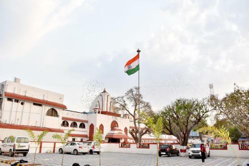 Hotel Avantika Taurus International