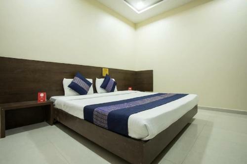 Hotel Anroute Stay - Near Mahakal Temple