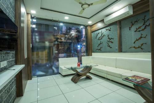 Hotel Anroute Stay - Near Mahakal Temple