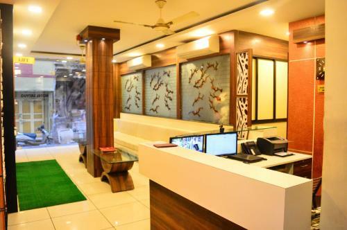 Hotel Anroute Stay - Near Mahakal Temple