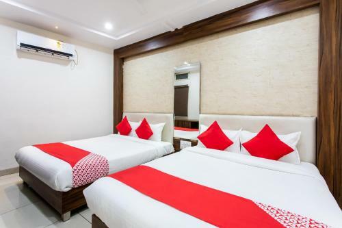 Oyo 24144 Tathastu Hotel