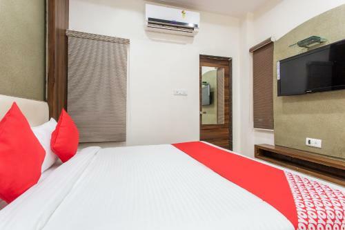 Oyo 24144 Tathastu Hotel