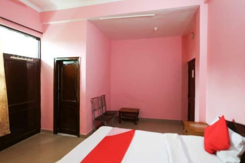 Oyo 82777 Hotel Alfa
